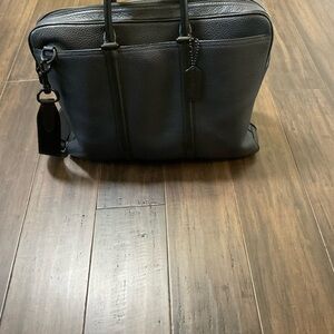 COACH Men’s Pebble Leather 57781 Navy Black Briefcase Bag Metropolitan Slim